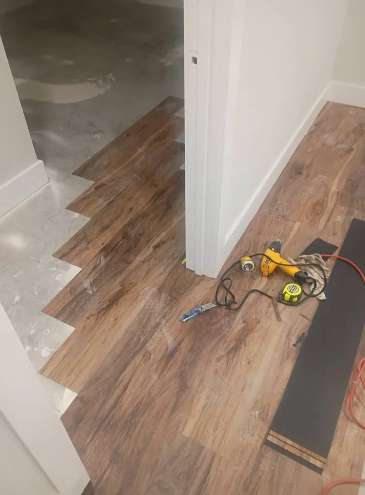 Glue down vinyl plank installation